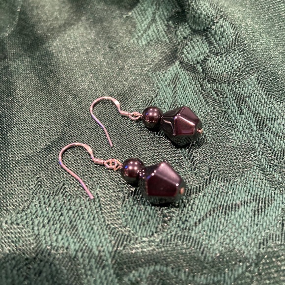 Earring - Picture 3 of 3